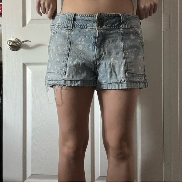 BONGO Prefaded Jean Shorts - Picture 9 of 11